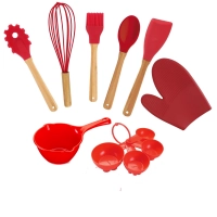 Kit 8 Utenslios para Cozinha e Confeitaria em Silicone Vermelho
