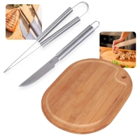 Kit para Churrasco em Ao Inox 2 Peas Faca e Pegador + Tbua de Carne em Bambu Oval 33cm