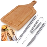 Kit para Churrasco 3 Peas Faca Garfo e Pegador Ao Inox + Tbua de Carne 50cm em Bambu com Ala