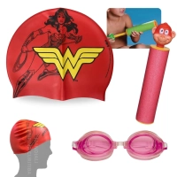 Kit Touca Infantil Personagem Mulher Maravilha + Oculos de Natao + Lana gua Colorido