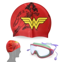 Kit Touca Infantil Personagem Mulher Maravilha + Oculos de Natao com Protetor de Ouvido para Praia