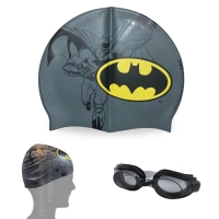 Kit Touca Infantil + Oculos de Natao Preto Personagem Batman Liga da Justia para Praia