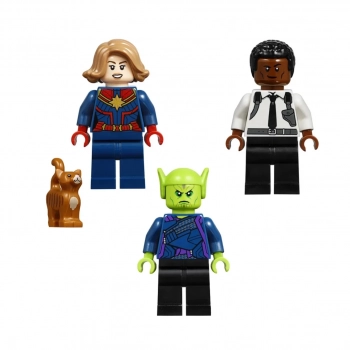 Kit Lego Captain Marvel e o Ataque do Skrull 307 Peas + Lego Rob Thanos 152 Peas