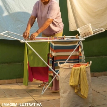 Kit Varal de Teto 120 Cm Branco + Varal Sanfonado 1 M + Varais de Cho (com Abas e Sem) para Lavanderia