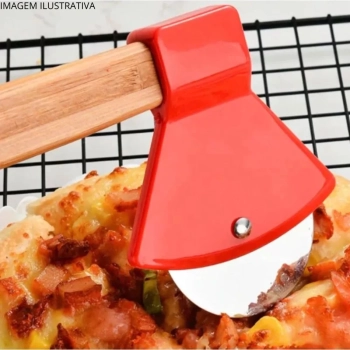 Cortador de Pizza e Massas Machado Carretilha Vermelha Cabo em Bambu